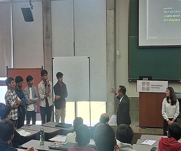 Pranjal-Sarkar-Delivering-Session-03